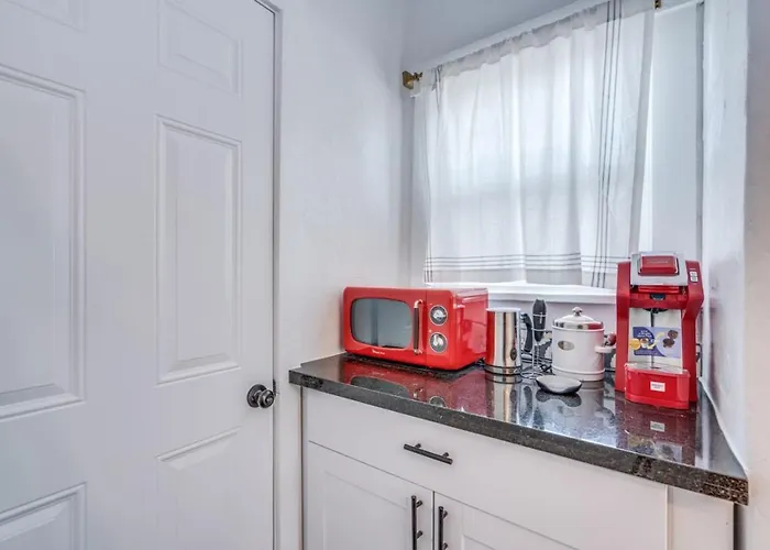 1926 Historic Stunner, Walk To U Of A, 2 Bedroom 1 Ba Tucson